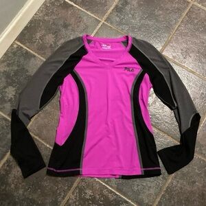 Fila Sport Running Long Sleeve Top V-Neck Top Women’s Size M